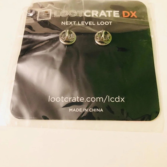 2016 Loot Crate DX September Speed Hot Rod Racing Car Lapel Enamel Pin - Picture 5 of 8